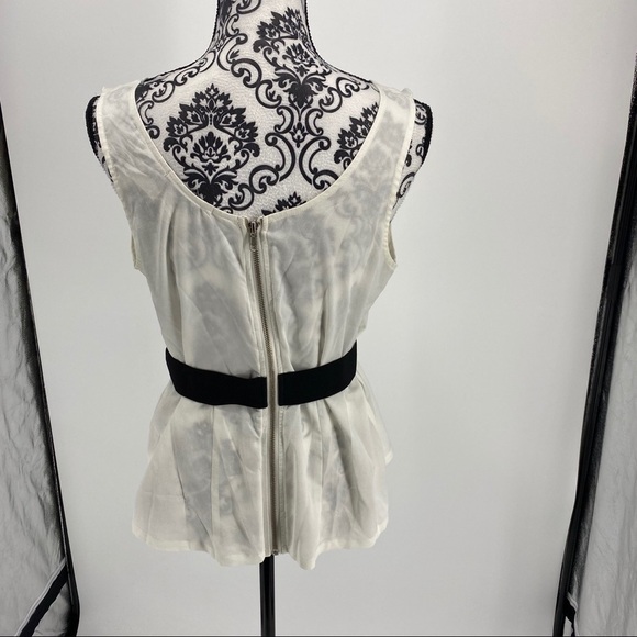 Love Tree white ruffle front black belt blouse. Sleeveless v-neck. Career work - Picture 10 of 12